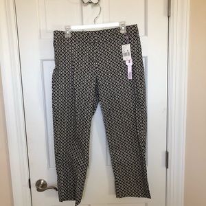 CAbi Geo Pencil Capri Style #877